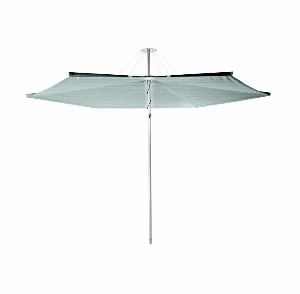 Infina center post umbrella, 3 m round, with frame in Aluminum and Solidum Curacao canopy.