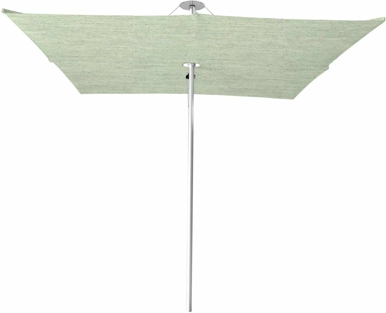 Infina center post umbrella, 3 m square, with frame in Aluminum and Colorum Mint canopy.