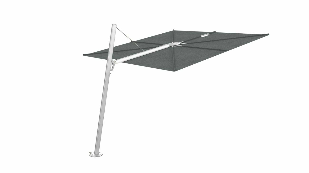 Spectra cantilever umbrella, forward (80°), 250 x 250 square, with frame in Aluminum and Flanelle canopy.
